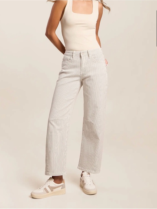 Vervet Denim - Straight-Leg Jeans in Light Stripe - Women